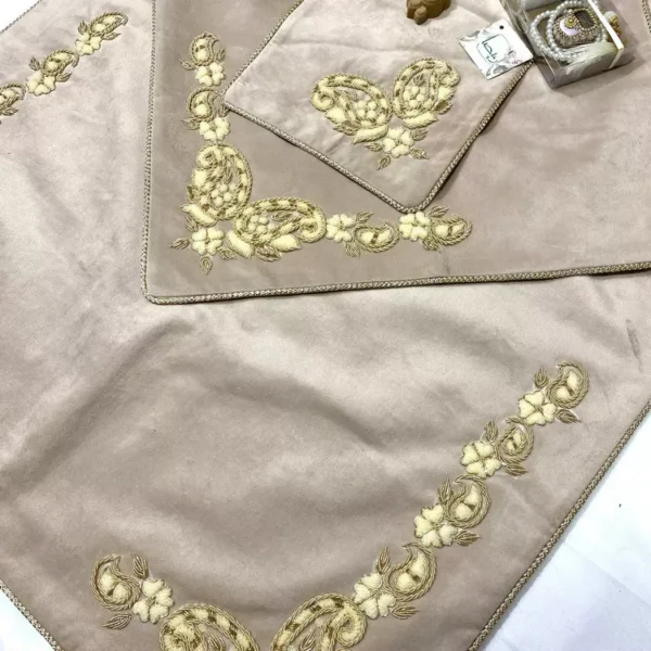 سجاده و جانماز سرمه دوزی