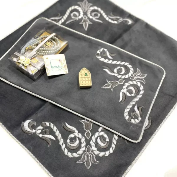 جانماز دو تکه گلدوزی طرح عثمانی